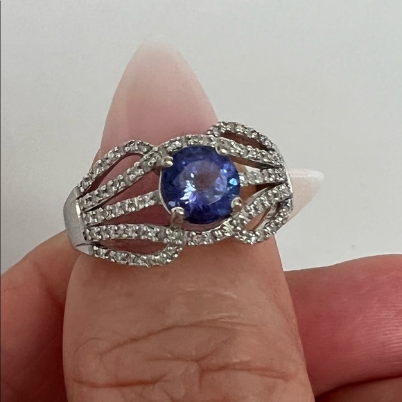 18K Solid White Gold Tanzanite Diamond Ring Sz 5.5 - Picture 2 of 16